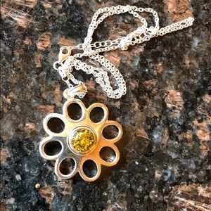 Kameleon flower petals pendants and chain